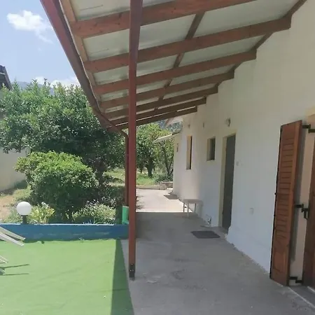 Angela's Place - Stomio Near The Sea Apartamento Stomion (Corinthia)