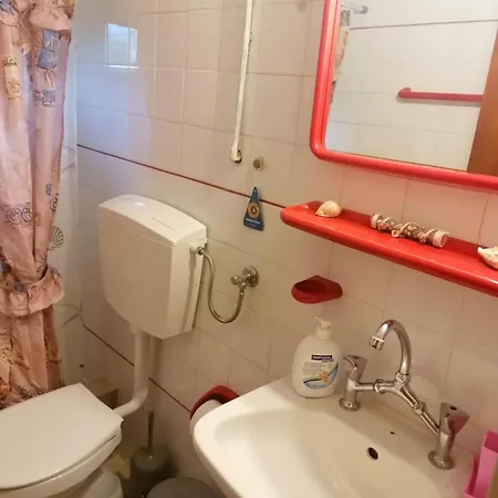 Angela's Place - Stomio Near The Sea 아파트